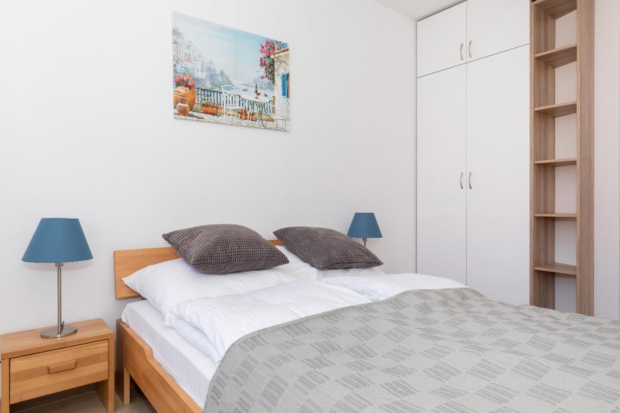 Port Kolobrzeg Cicha Street By Jantar Apartamenty Kołobrzeg Exterior foto